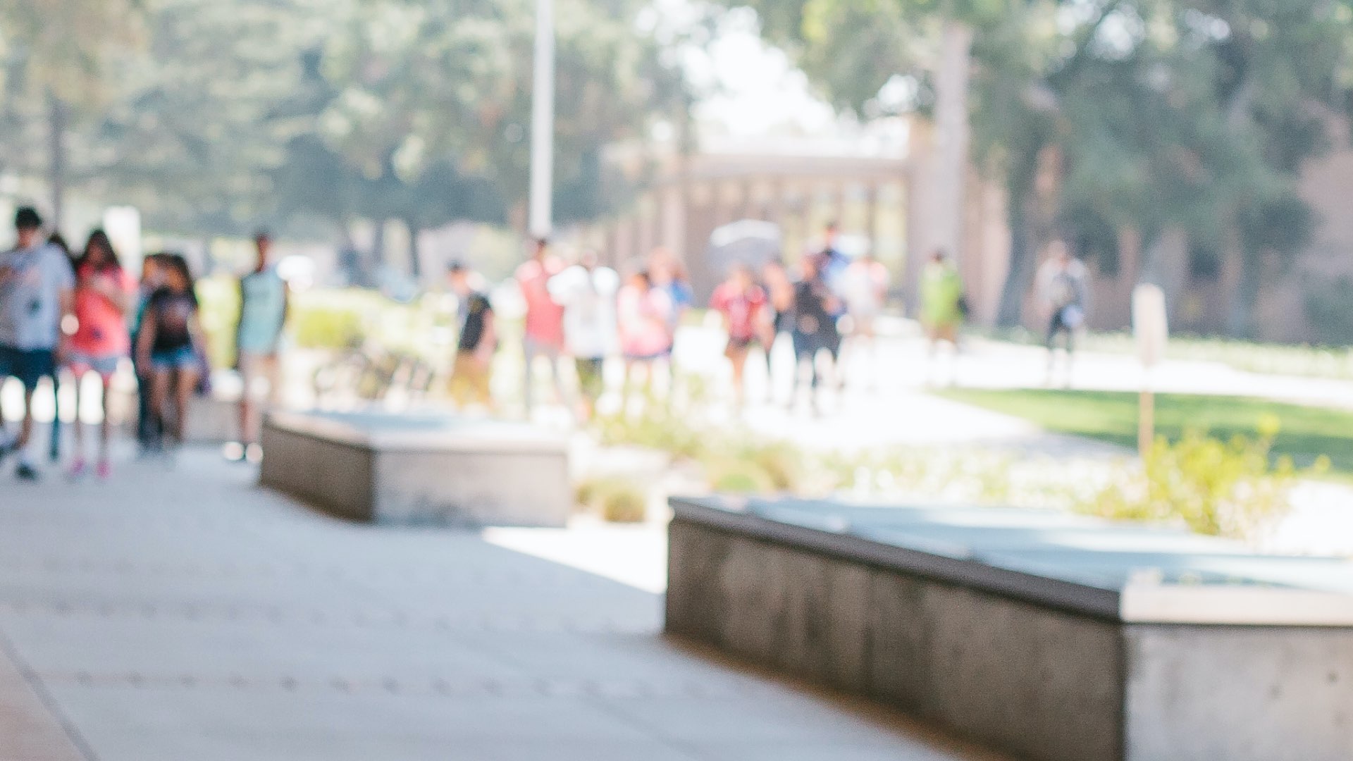 The Cafe outdoor scene, Harvey Mudd College