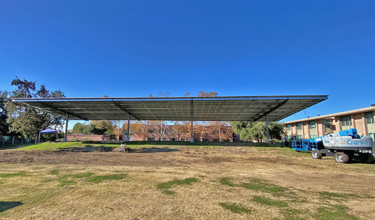 Shade structure interconnected with the Linde Residence Hall, Harvey Mudd College