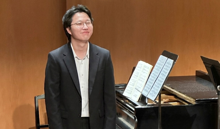 Chengyi Tang