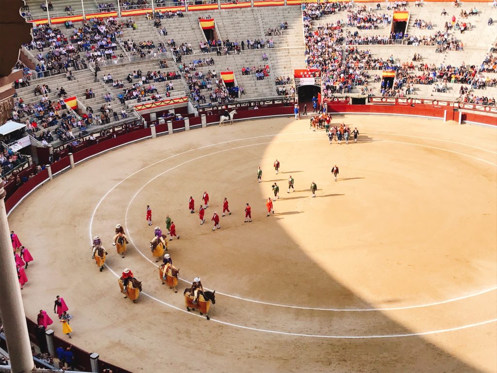 marching ceremony in an arena before a bullfight