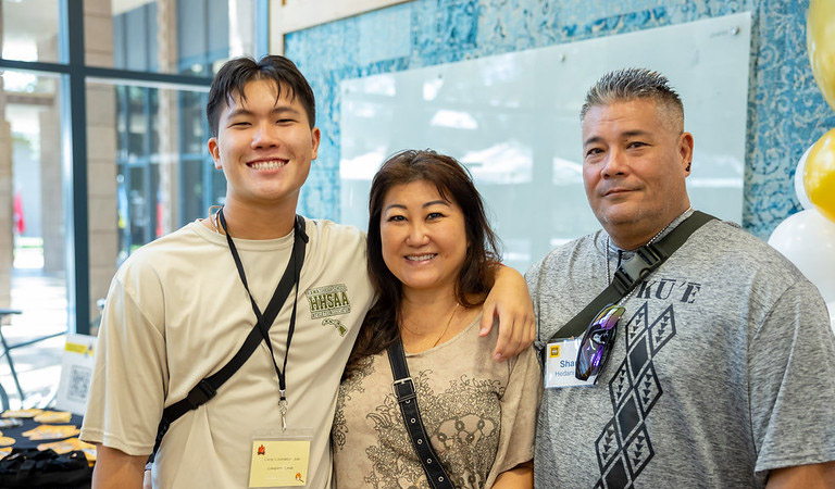Harvey Mudd student with parents
