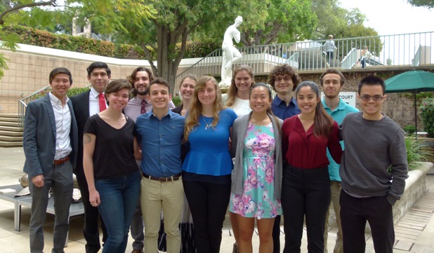 Class 2018 students standing in Hixon Court