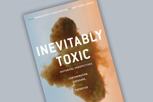 Inevitably Toxic book cover, by Vivien Hamilton