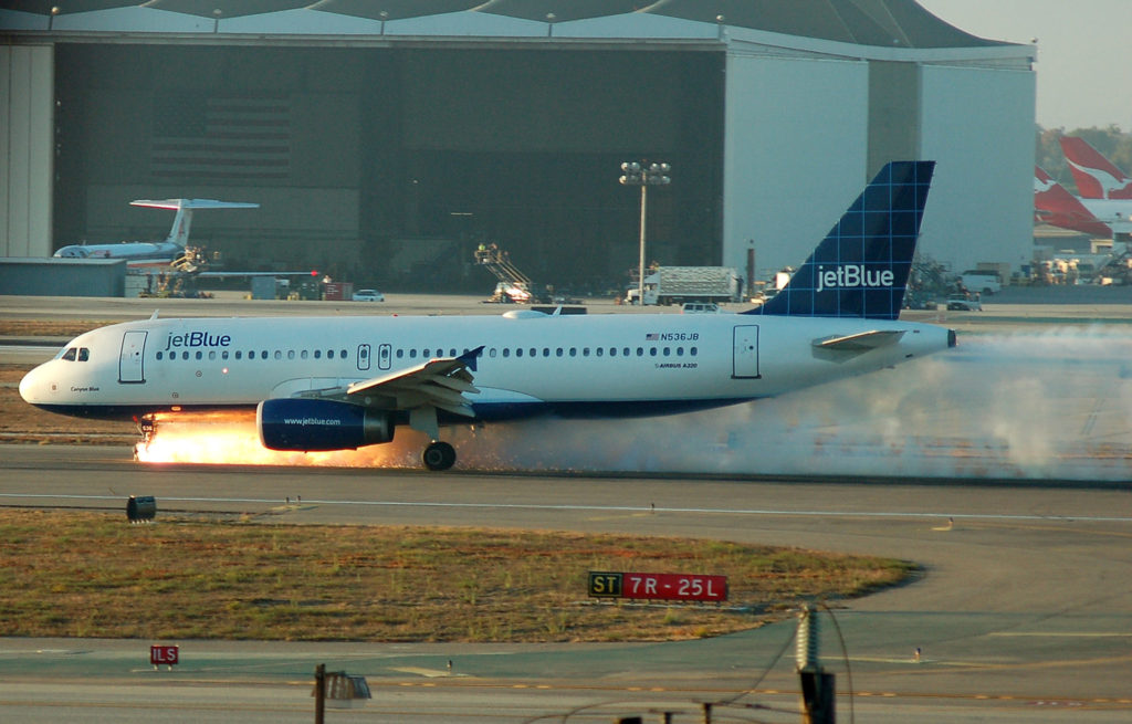 Jet Blue 292 Landing